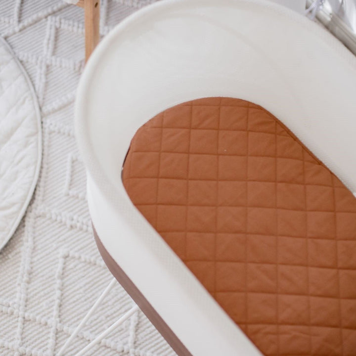 Bambella Waterproof Moses Bassinet Sheet | Chestnut