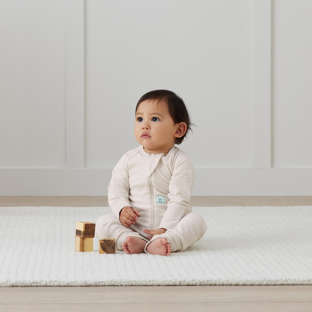 ergoPouch Layer | Long Sleeve Zip Bodysuit 0.2 TOG - Oatmeal Marle