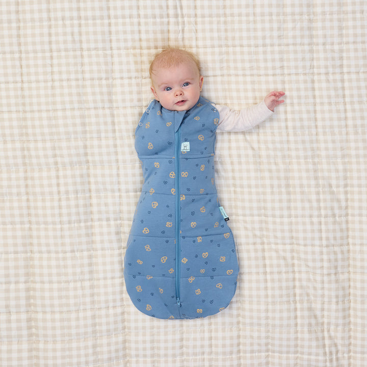 ergoPouch Cocoon Zip Swaddle Bag 2.5 TOG - Petite Pretzel