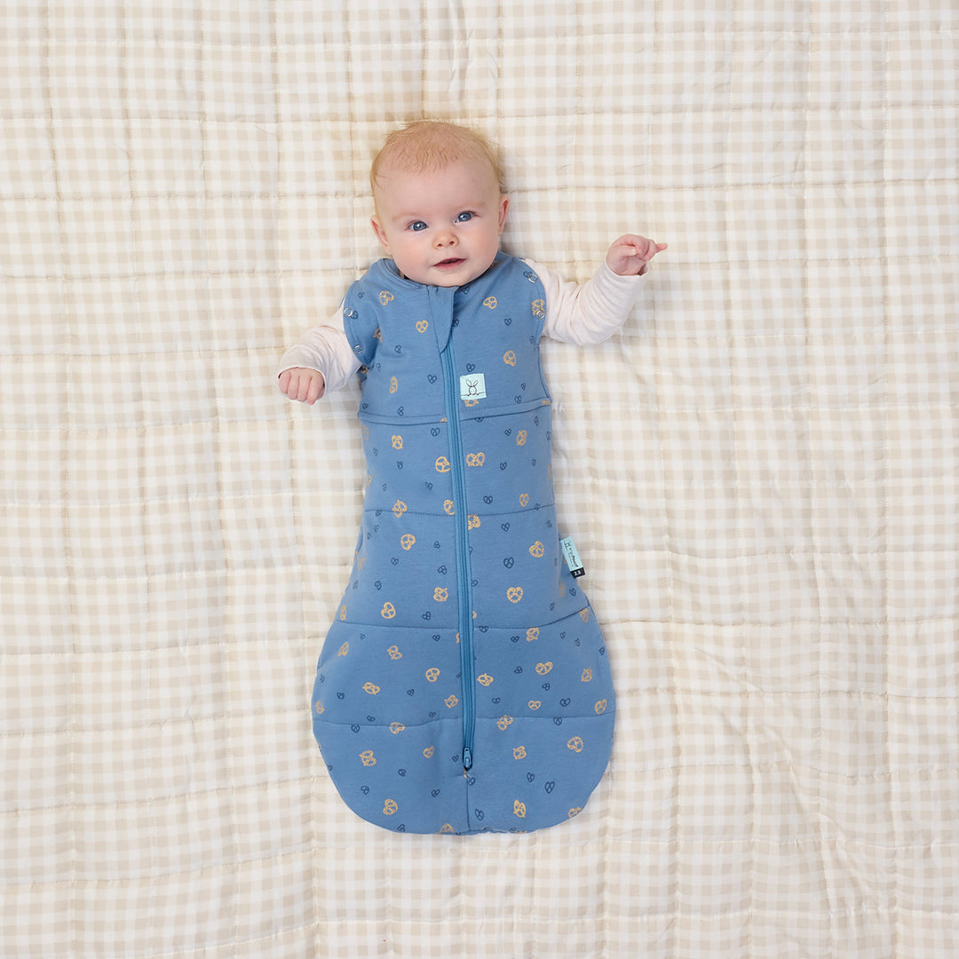 ergoPouch Cocoon Zip Swaddle Bag 2.5 TOG - Petite Pretzel