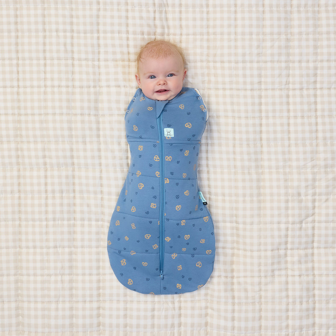 ergoPouch Cocoon Zip Swaddle Bag 2.5 TOG - Petite Pretzel