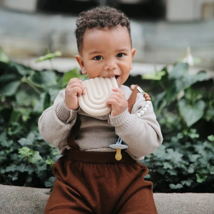 Mushie Rainbow Teether