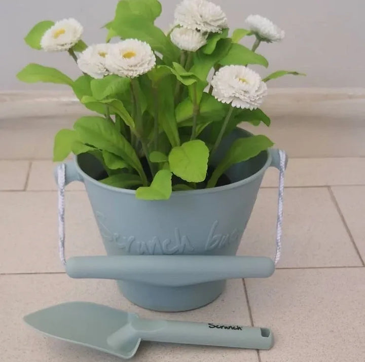 Scrunch Seedling Pot and Trowel - Spearmint