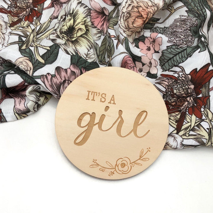 Assorted Timber Baby Milestone Announcement Plaques