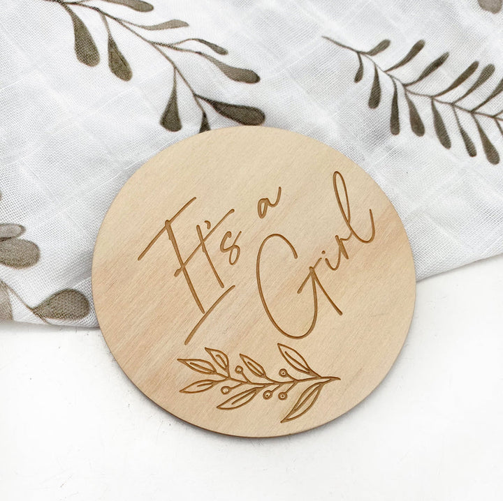 Signature Series Timber Baby Milestone Announcement Plaques