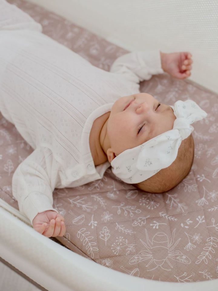 Bambella Designs Waterproof Moses Bassinet Sheet | Bee Kind