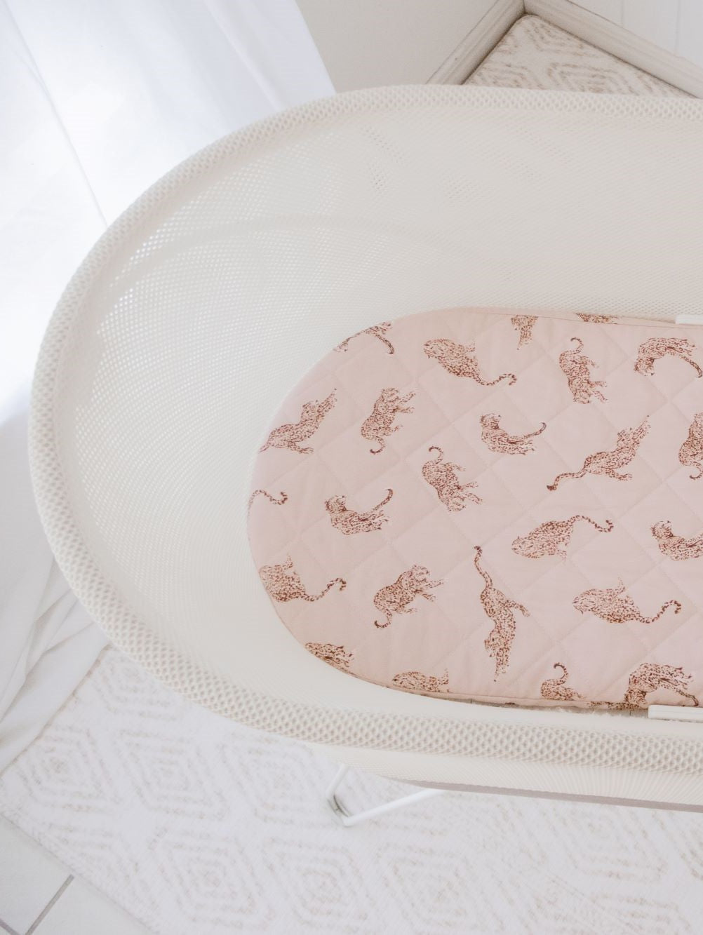 Bambella Waterproof Moses Bassinet Sheet | Queen of the Jungle