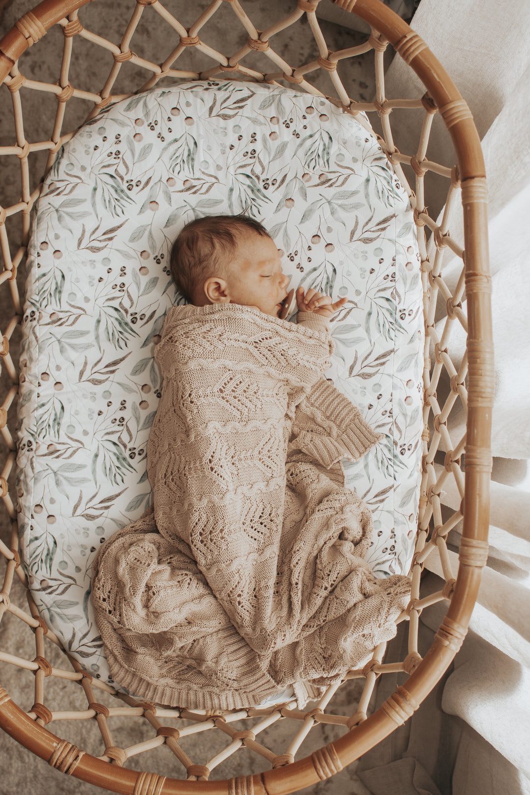 Bambella Designs Waterproof Bassinet Sheet/Change Mat Cover | Botanical