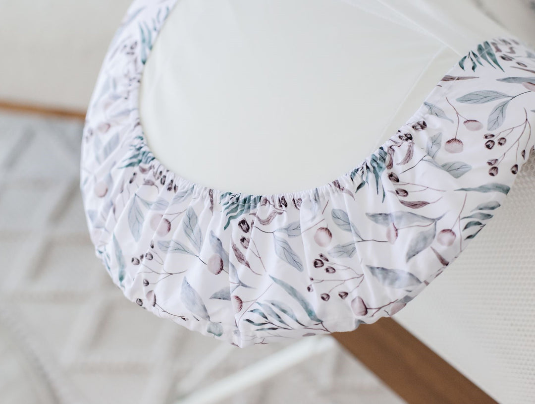 Bambella Waterproof Moses Bassinet Sheet | Botanical