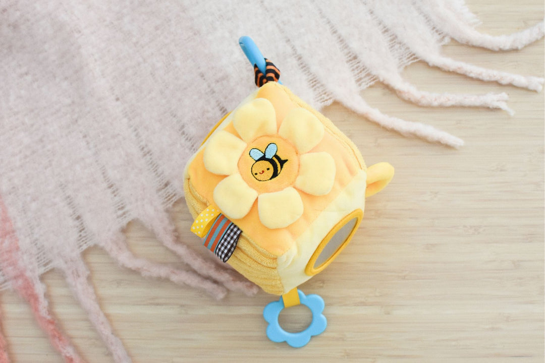 Snuggle Buddy Hunny Bee Soft Toy Discovery Cube
