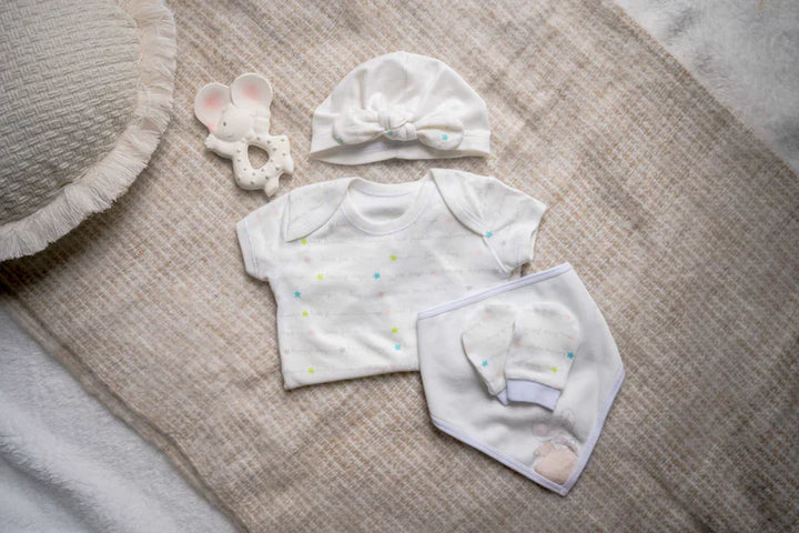 Meiya the Mouse Newborn Baby Gift Set