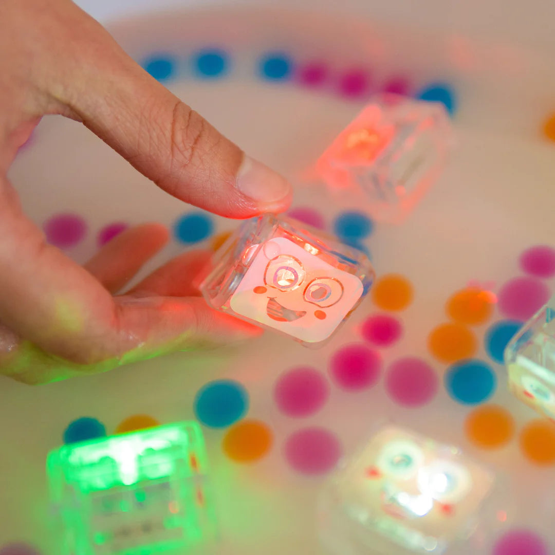 Glo Pals Light-up Sensory Cubes - Party Pal (Multicoloured)