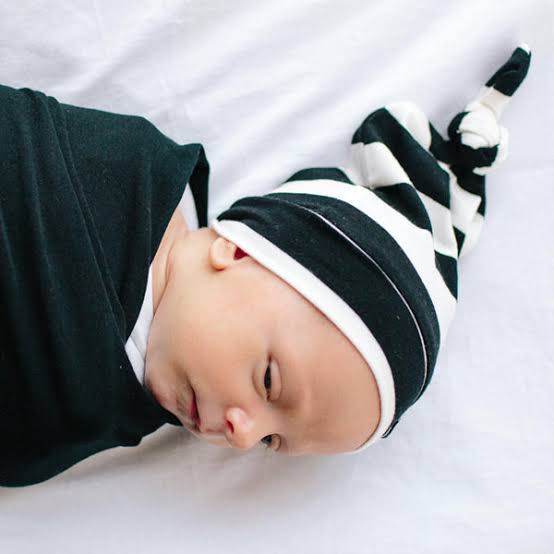 Copper Pearl Top Knot Hat 0-4 Months - Classic Stripe