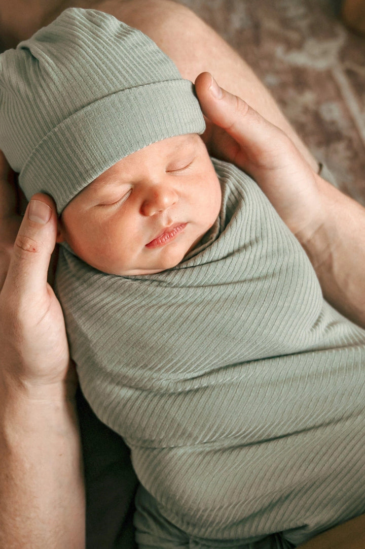 Kiin Organic Bamboo Stretch Knotted Beanie - Sage