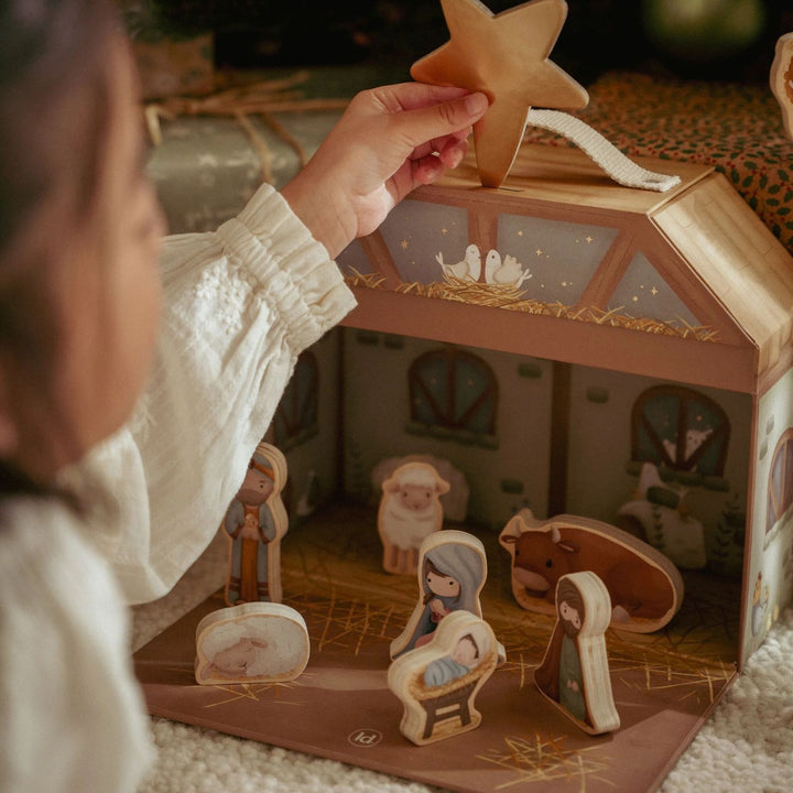 Little Dutch Portable Nativity Play Box