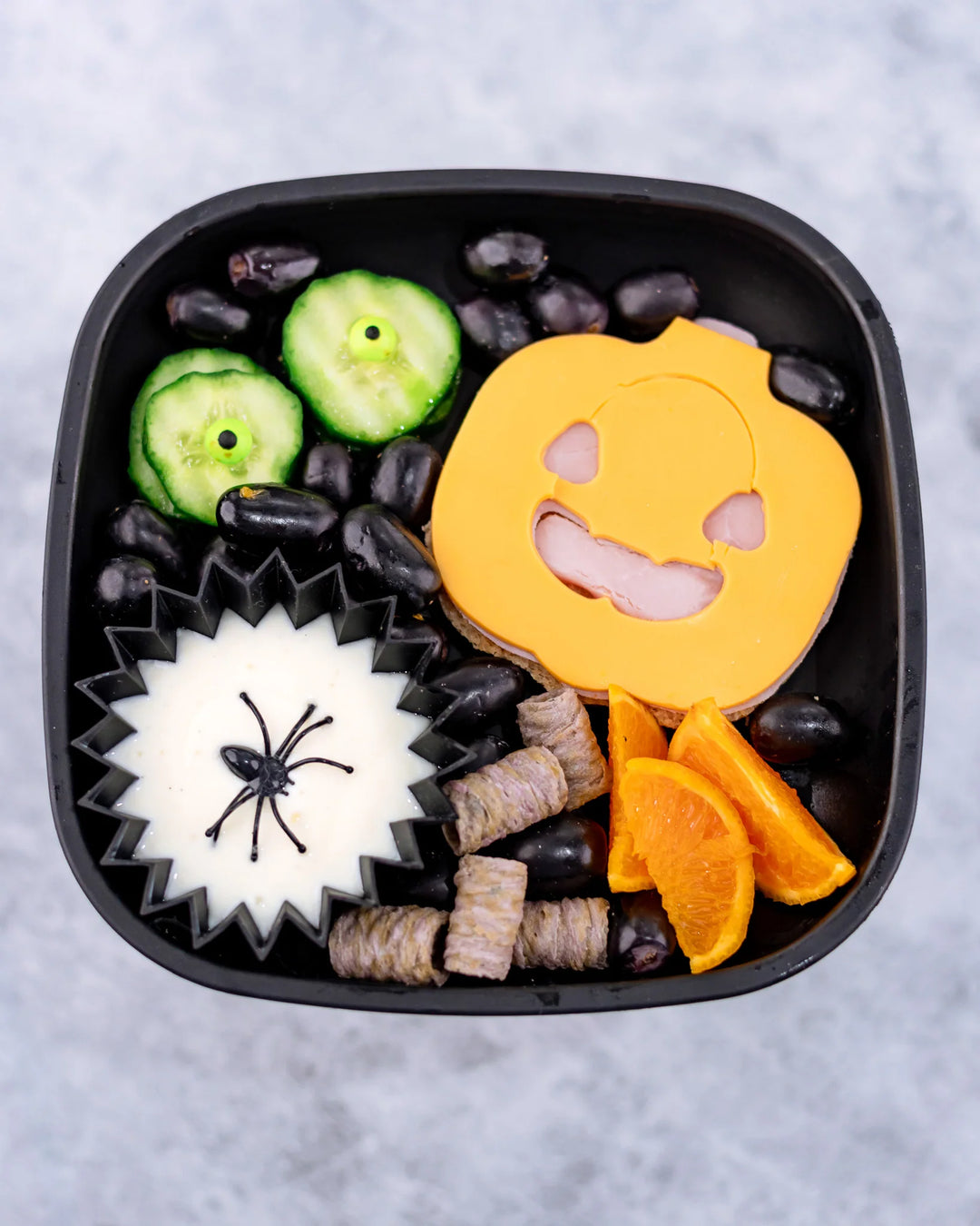 Lunch Punch Halloween Cutter & Bento Set
