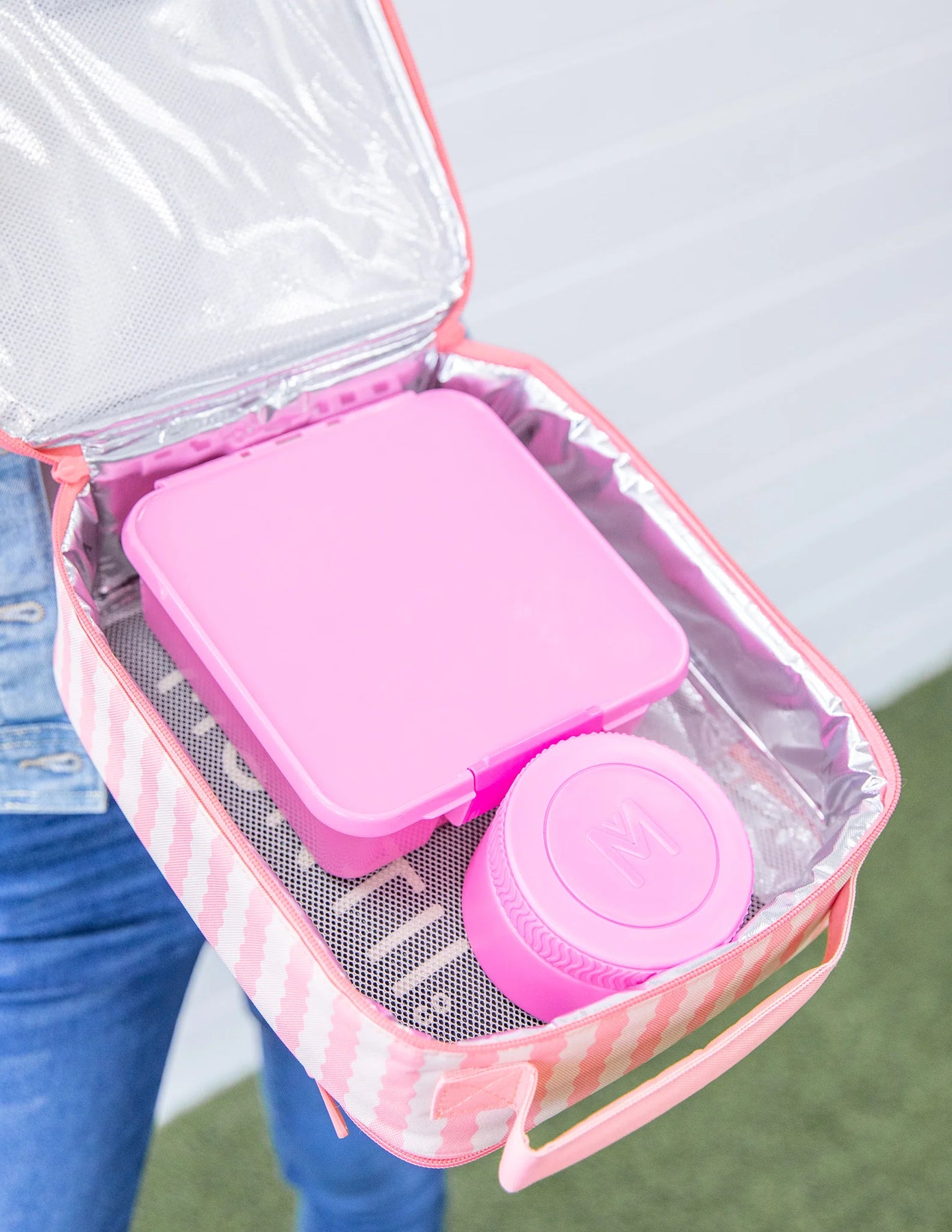 Wide bottom lunch bag clearance