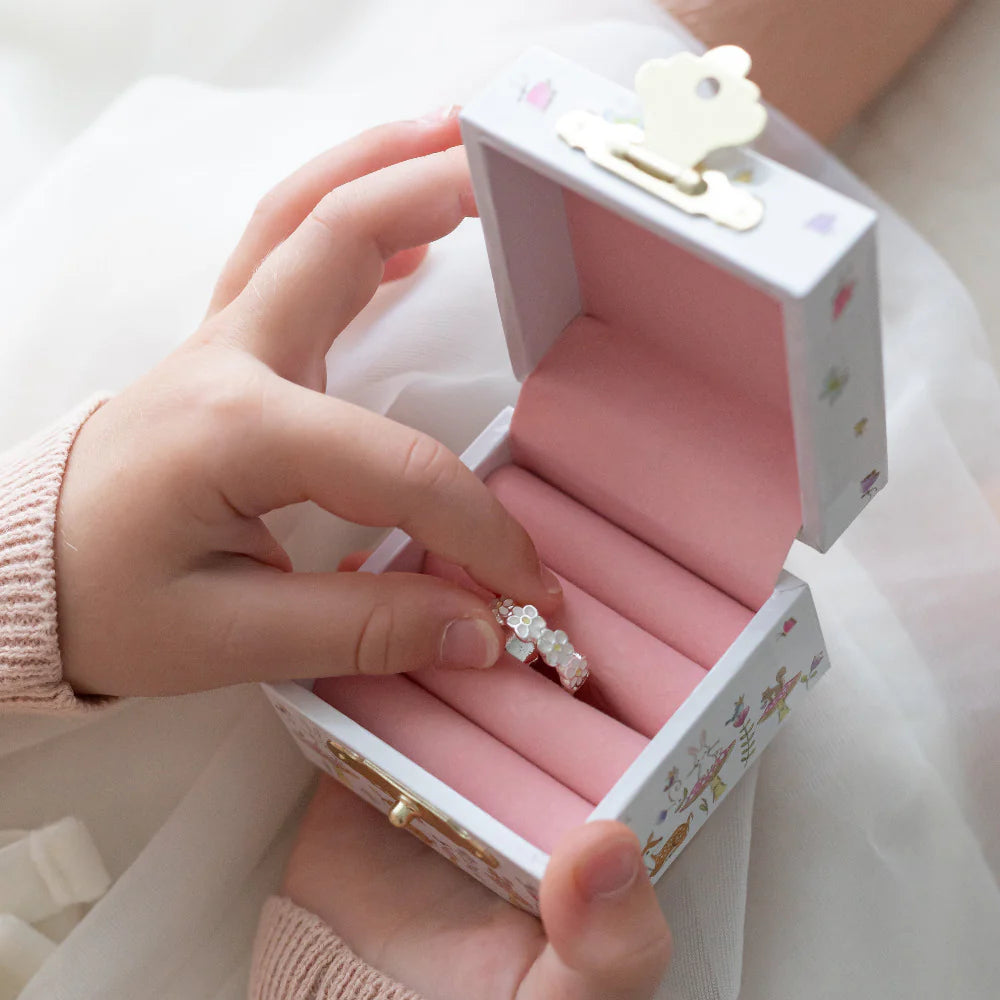 Lauren Hinkley Daisy Chain Ring with Gift Box