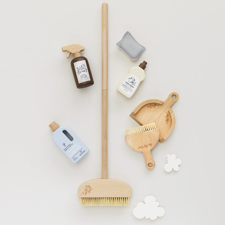 Le Toy Van Wooden Eco-Friendly Cleaning Play Set - 7 Piece