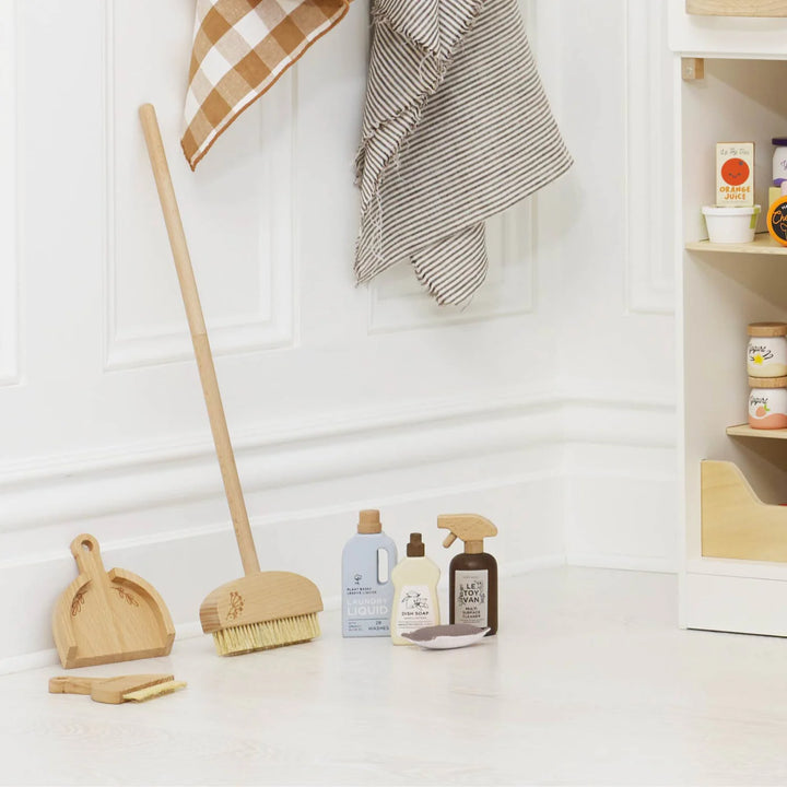 Le Toy Van Wooden Eco-Friendly Cleaning Play Set - 7 Piece