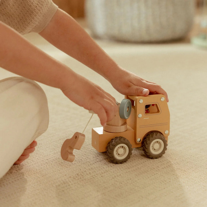 Little Dutch Wooden Crane Truck