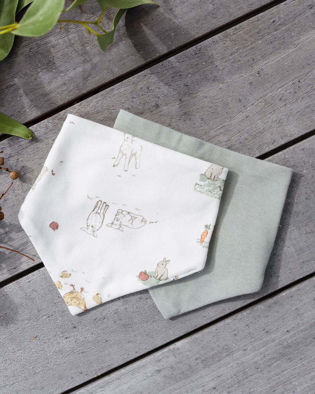 Little Linen Jersey Bibs 2 Pack - Farmyard Lamb