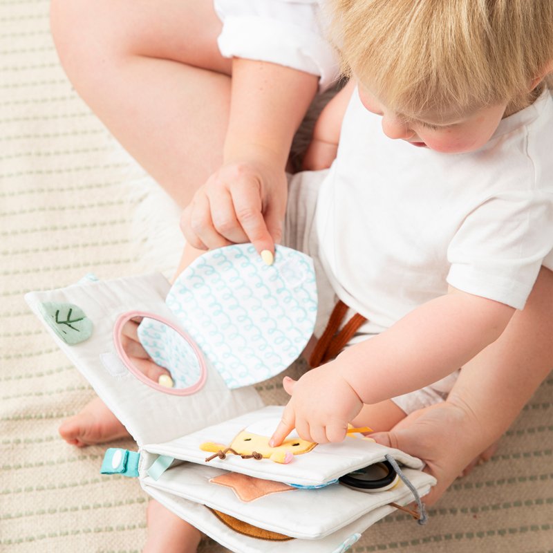 Nurturing & Thoughtful Play Toy Starter Pack Box 3 | 7-9 Months