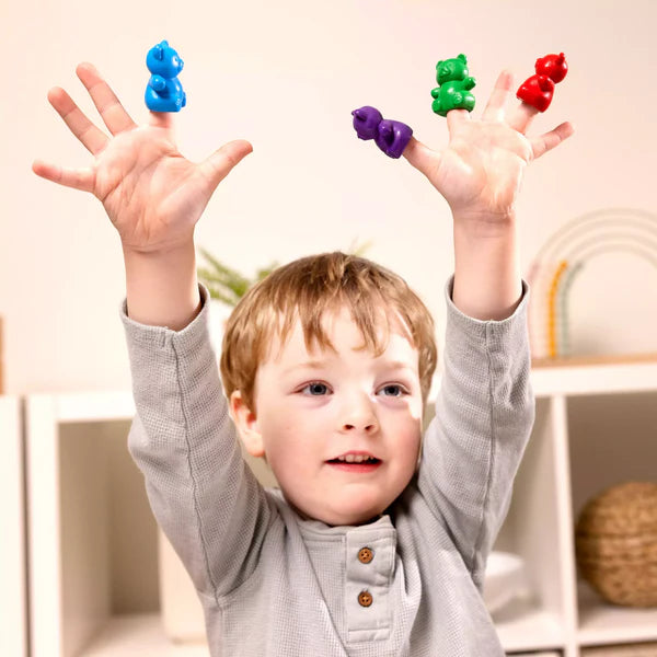 Ooly Cuddly Cubs Bear Finger Crayons - Set of 6