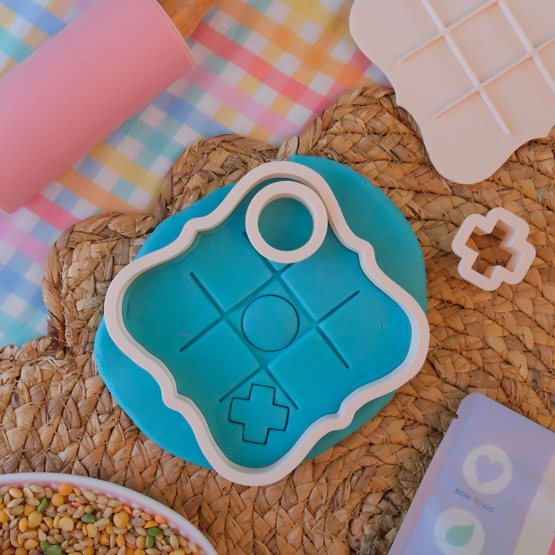 Play Sense Tic Tac Toe Game