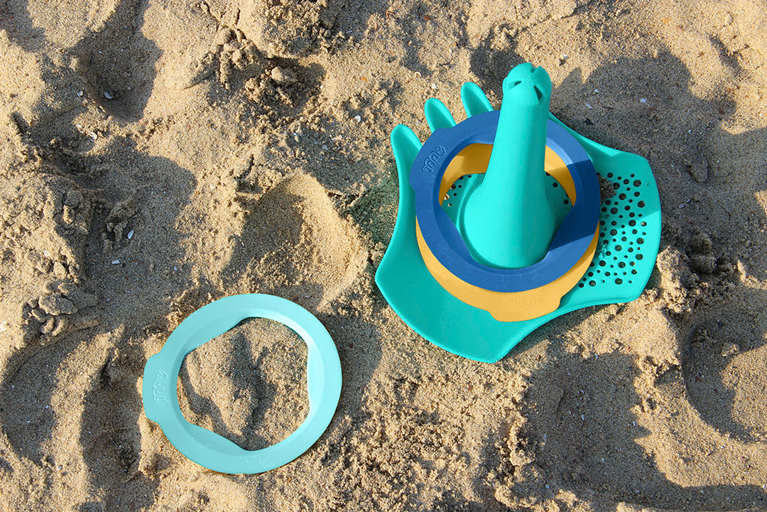 Quut RINGO Beach Play Set with 6 Rings + Ball