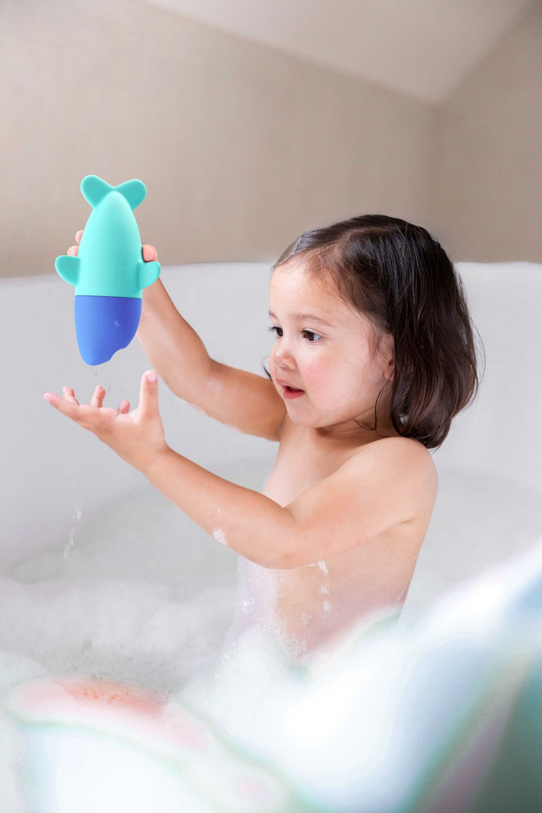 Squeezi Silicone Shark Bath Toy