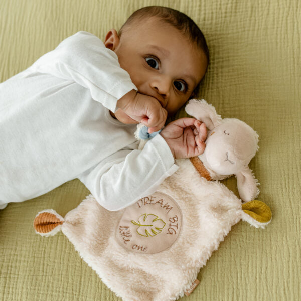 FehnNATUR "Dream Big" Sensory Sheep Comforter