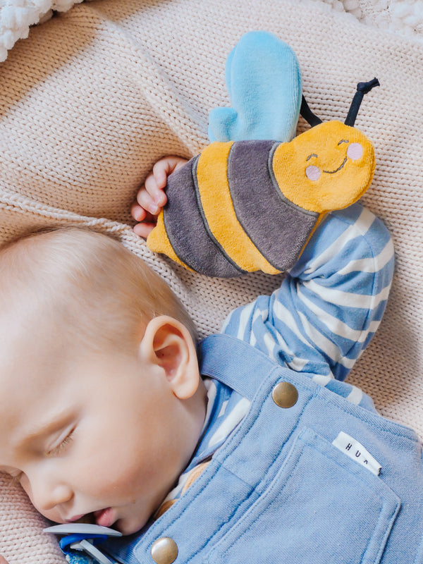 Tikiri Crinkle Scrunch Sensory Toy - Bee