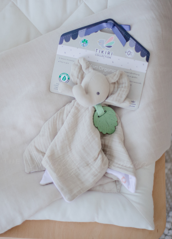 Tikiri Zoo Organic Comforter with Rubber Teether