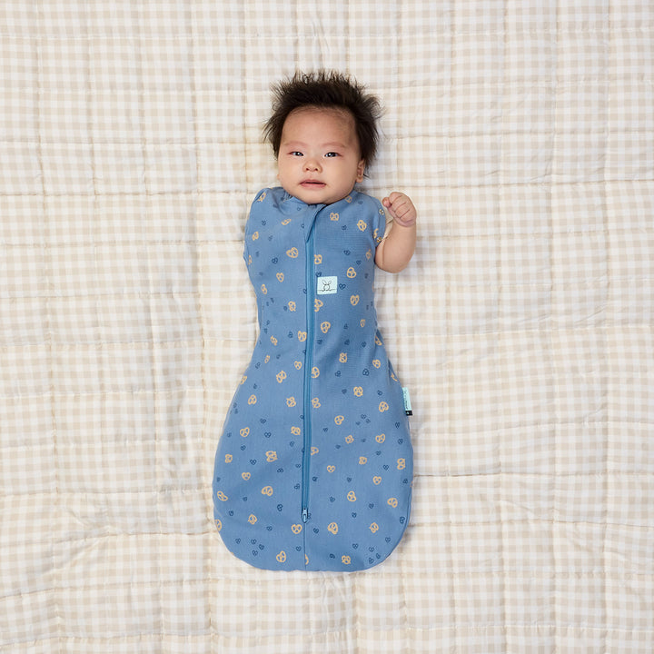 ergoPouch Cocoon Zip Swaddle Bag 1.0 TOG - Petite Pretzel