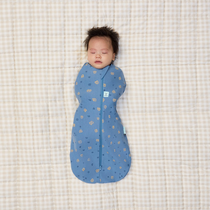 ergoPouch Cocoon Zip Swaddle Bag 1.0 TOG - Petite Pretzel