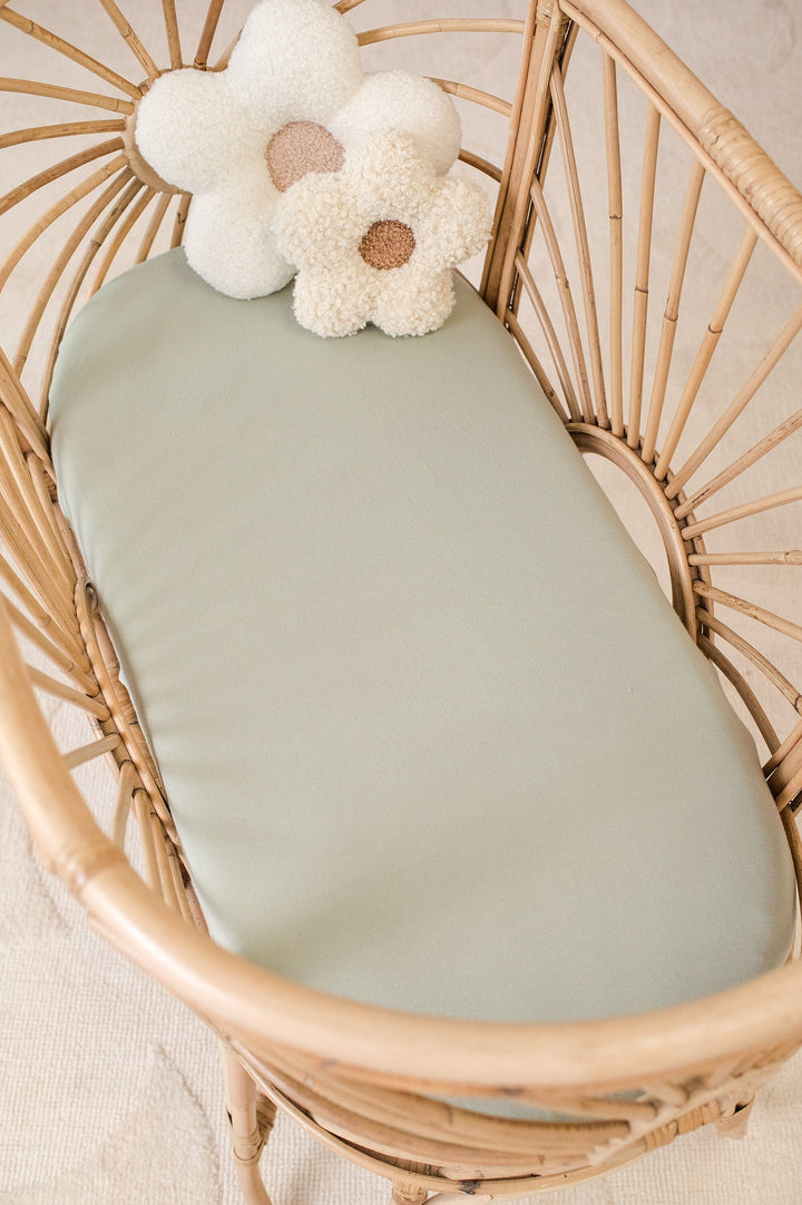 Kiin Organic Bamboo Cotton Change Pad & Bassinet Sheet - Sage
