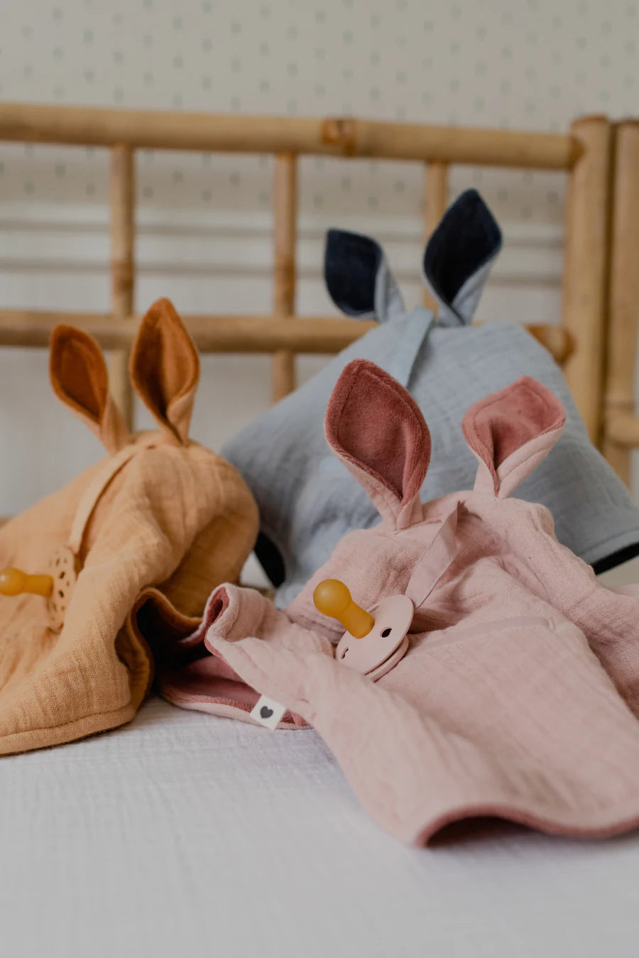 BIBS Kangaroo Cuddle Cloth Comforter & Dummy Holder - Assorted – The ...