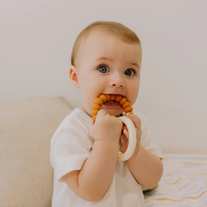 Jellystone Sunshine Teether Ring - Honey & Oatmeal